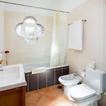 别墅 4 Bed Private Ribeiro Ii With Heated Pool, Garden, Wi-fi *