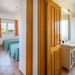 4 Bed Private Ribeiro Ii With Heated Pool, Garden, Wi-fi فيلة